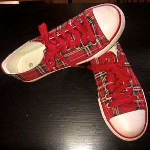 Canvas sneakers